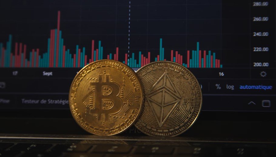 Χονγκ Κονγκ: “Πράσινο” φως για τρία ETFs σε bitcoin και ethereum